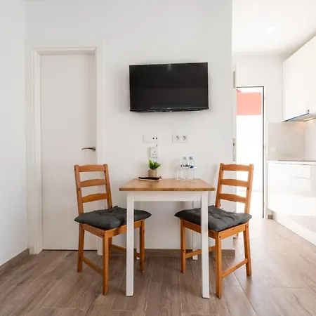 Atico, Sol Y Terraza Privada