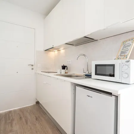 公寓 Atico, Sol Y Terraza Privada 阿罗纳