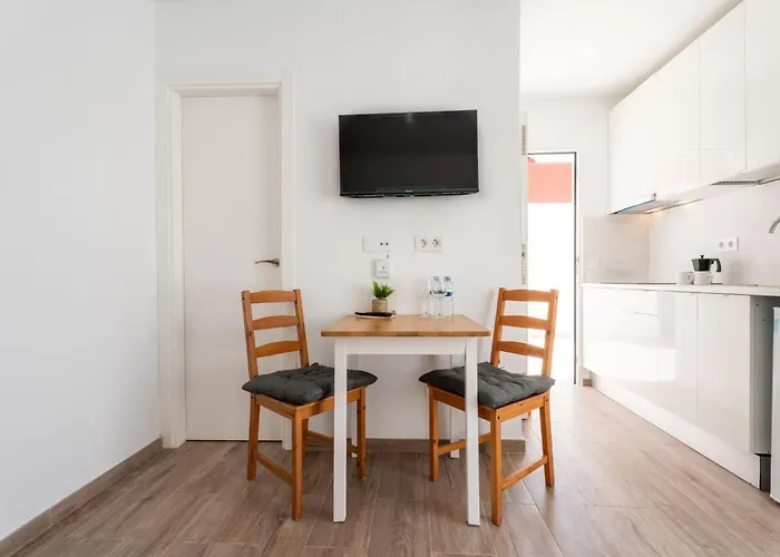 Atico, Sol Y Terraza Privada