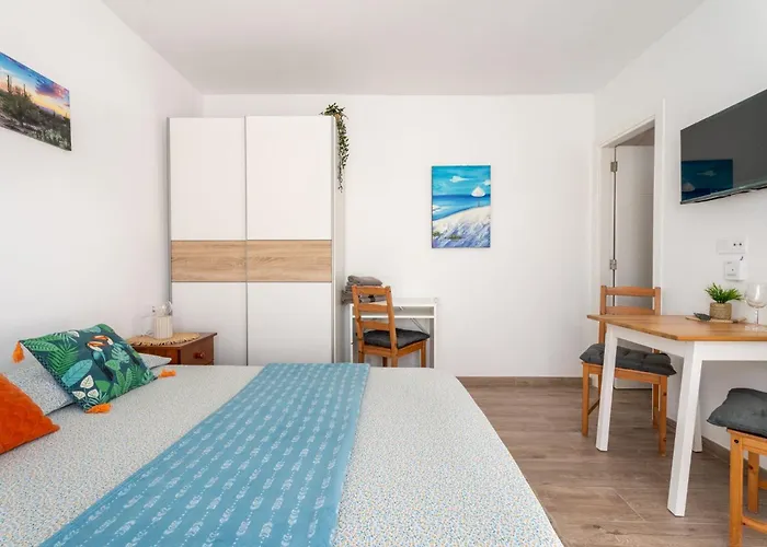 Atico, Sol Y Terraza Privada 公寓