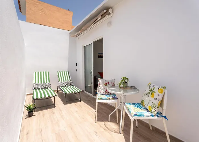 Atico, Sol Y Terraza Privada * 阿罗纳