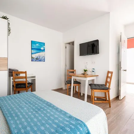 Atico, Sol Y Terraza Privada